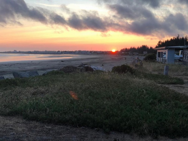 Crescent Beach Motel image 15